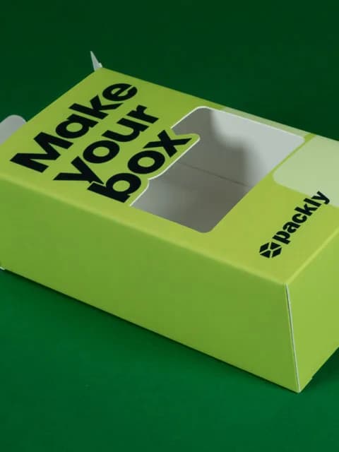 Imballaggi con finestre e tagli